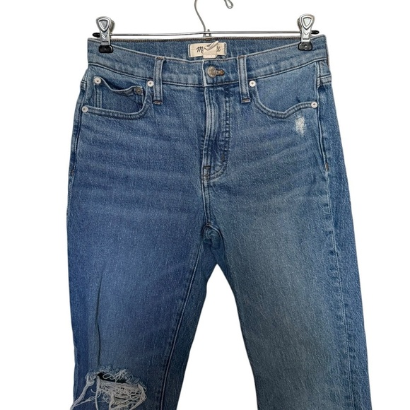 Madewell The Mid-Rise Perfect Vintage Jean in Ainsdale Wash: Knee-Rip Edition - Picture 6 of 10